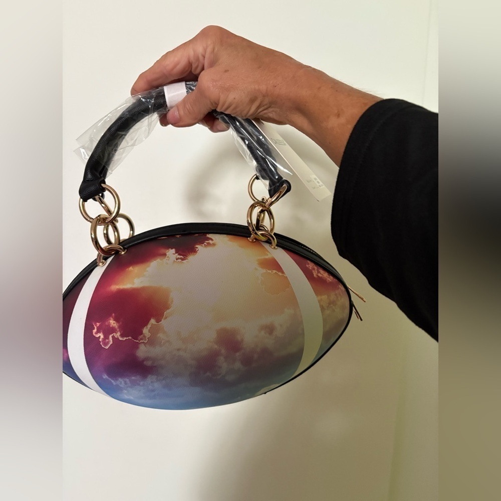 New- tie-dyed football clouds textured purse gold hardware. NFL lover perfect - Picture 4 of 6